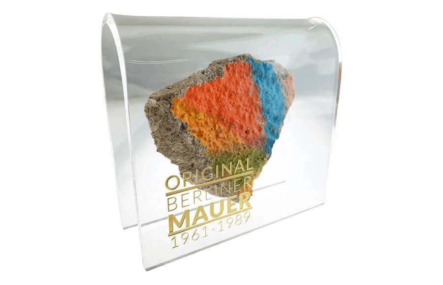 Fixe a l’interieur du socle (1) Fixe a l'interieur du socle (1)